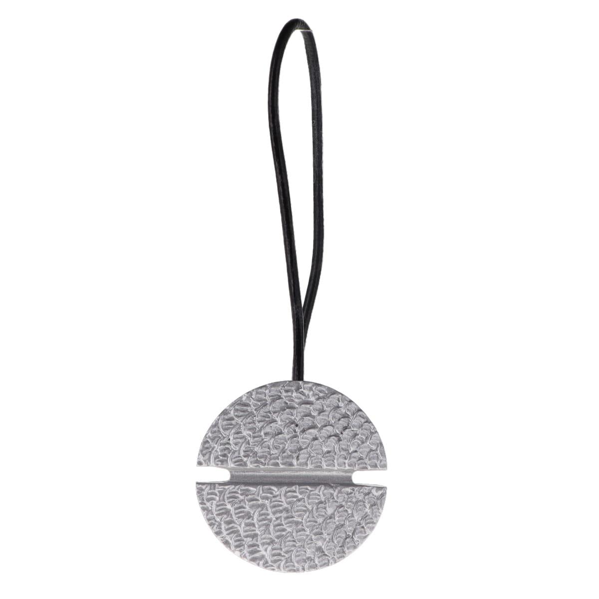 EMBRASSE RESINE AIMANTEE ART DECO PETIT MODELE ARGENT