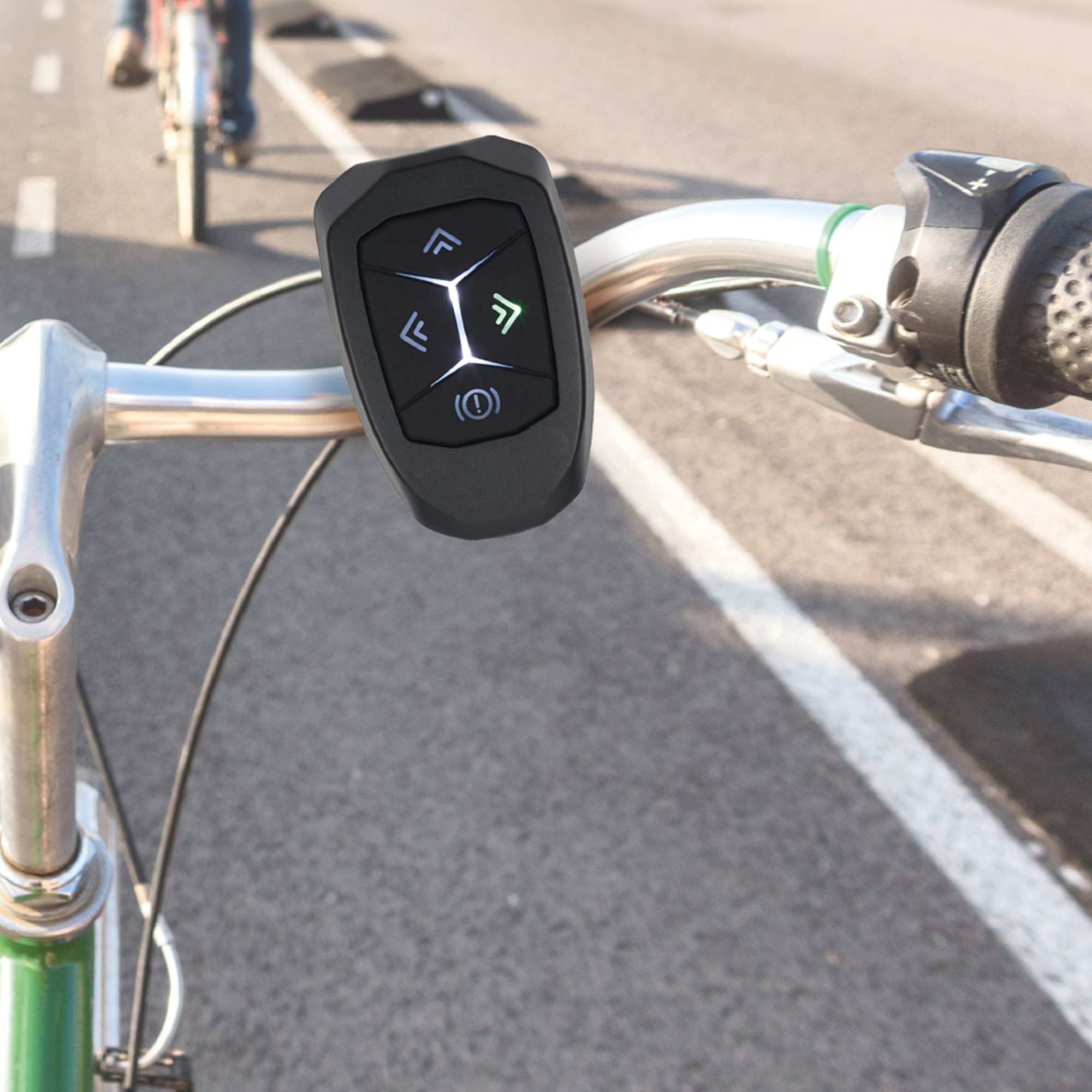 Gilet de sécurité LED vélo clignotant et télécommande - Fond noir
