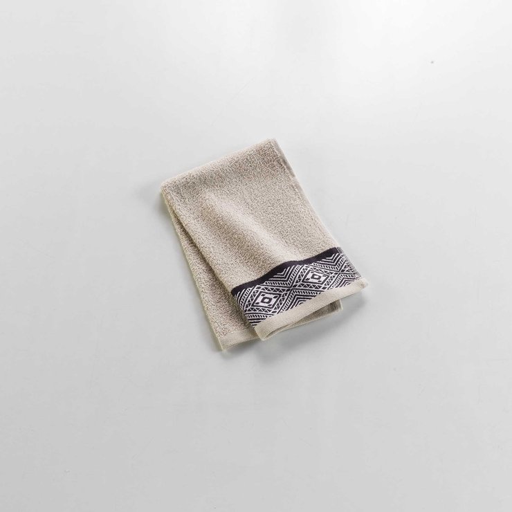 SERVIETTE INVITE 30X50CM EPONGE JACQUARD BEIGE